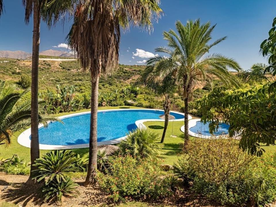 Apartament Penthouse Majestic Costa Golf Casares Zewnętrze zdjęcie